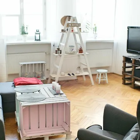 Old Town Heart Apartment Warsaw